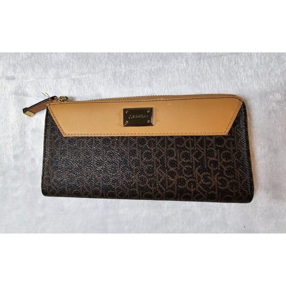 Calvin Klein Wristlet Women's Monogram Logo - Brown - Picture 2 of 6